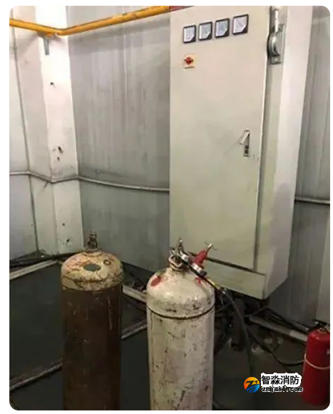 通報:氣瓶無防傾倒措施被罰4.5萬!