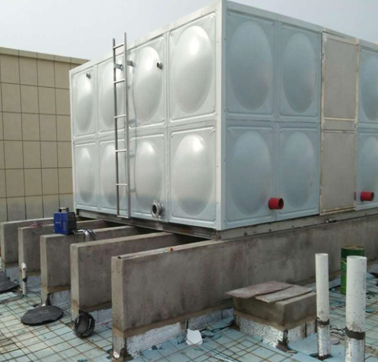 頂層高位水箱間頻繁報水流指示動作的原因分析